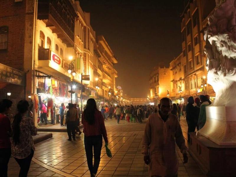 5 reasons to stay near Hall Bazar while visiting&nbsp;Amritsar