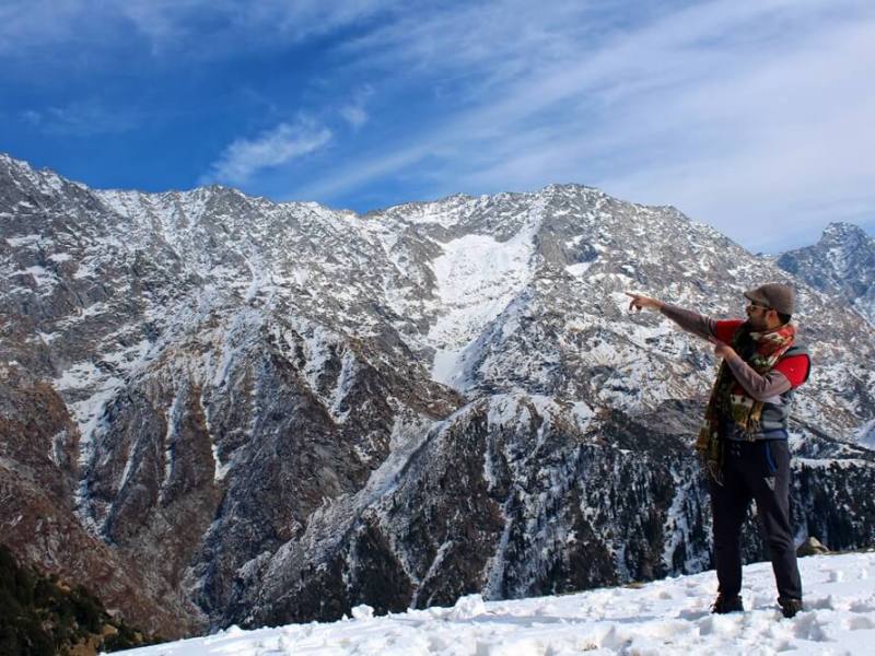 Winter trek to Triund: A memorable snow trek and the enchanting&nbsp;Dhauladhar